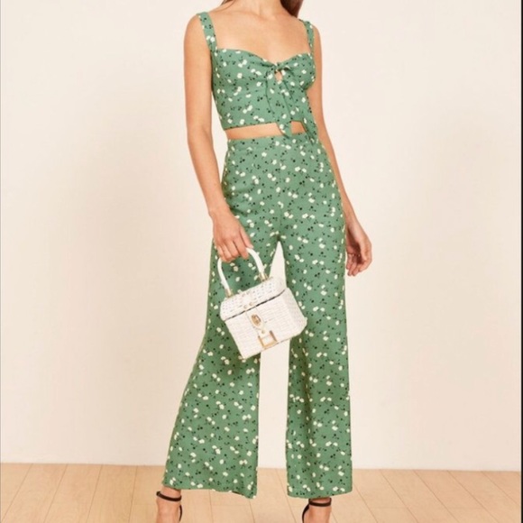 Reformation Pants - ⭐️Reformation Two Piece Green Floral Print Halter & Pants⭐️